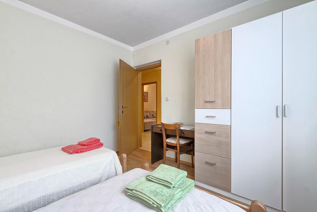 Apartments Valoda Nedeščina Buitenkant foto